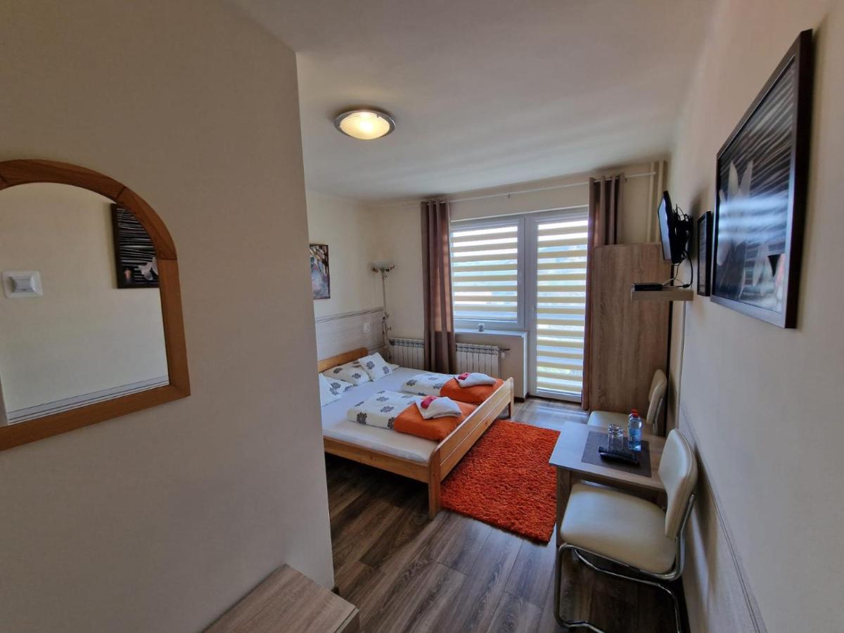 コルビエルフ Irena Bed & Breakfast エクステリア 写真