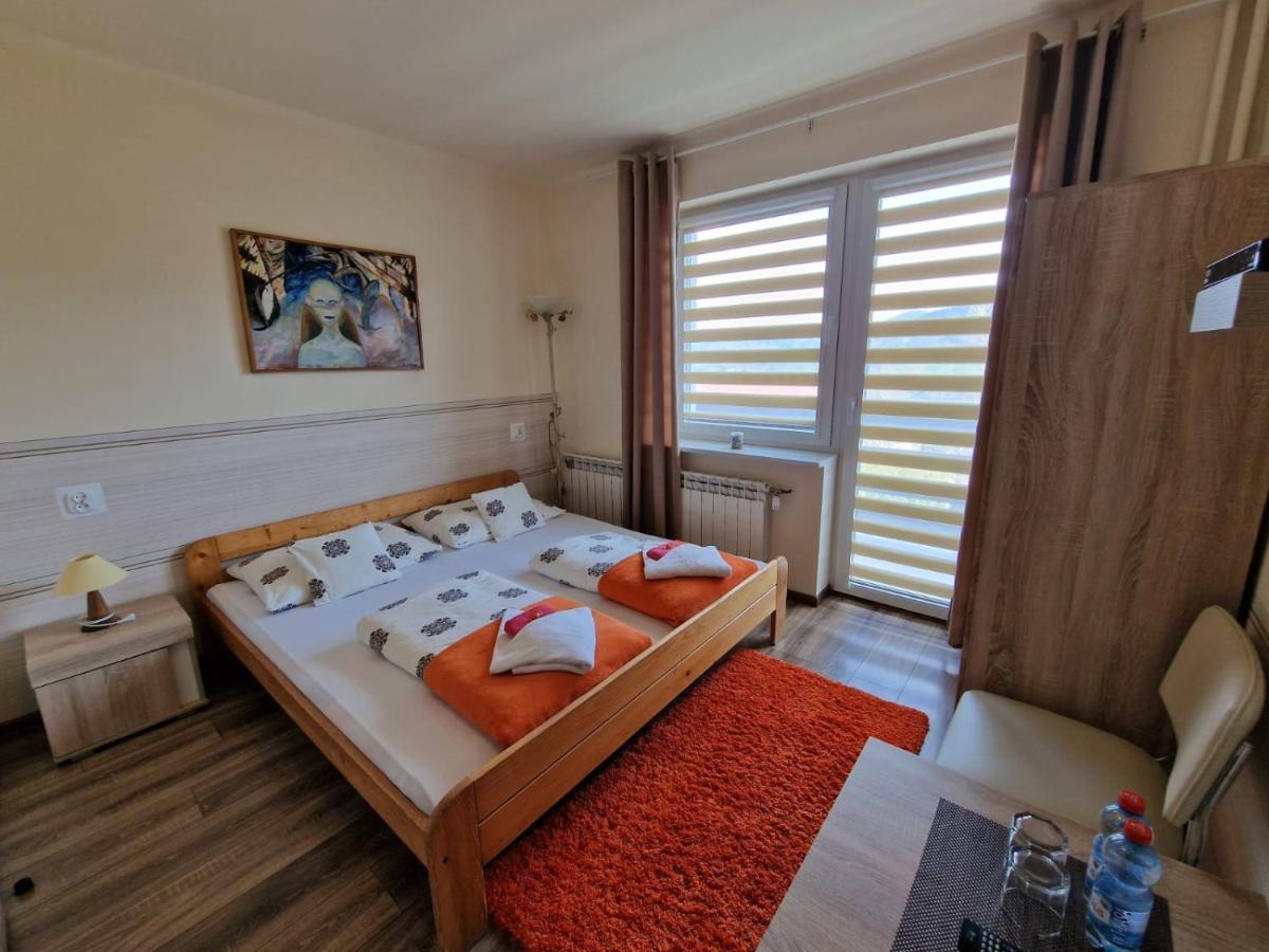 コルビエルフ Irena Bed & Breakfast エクステリア 写真