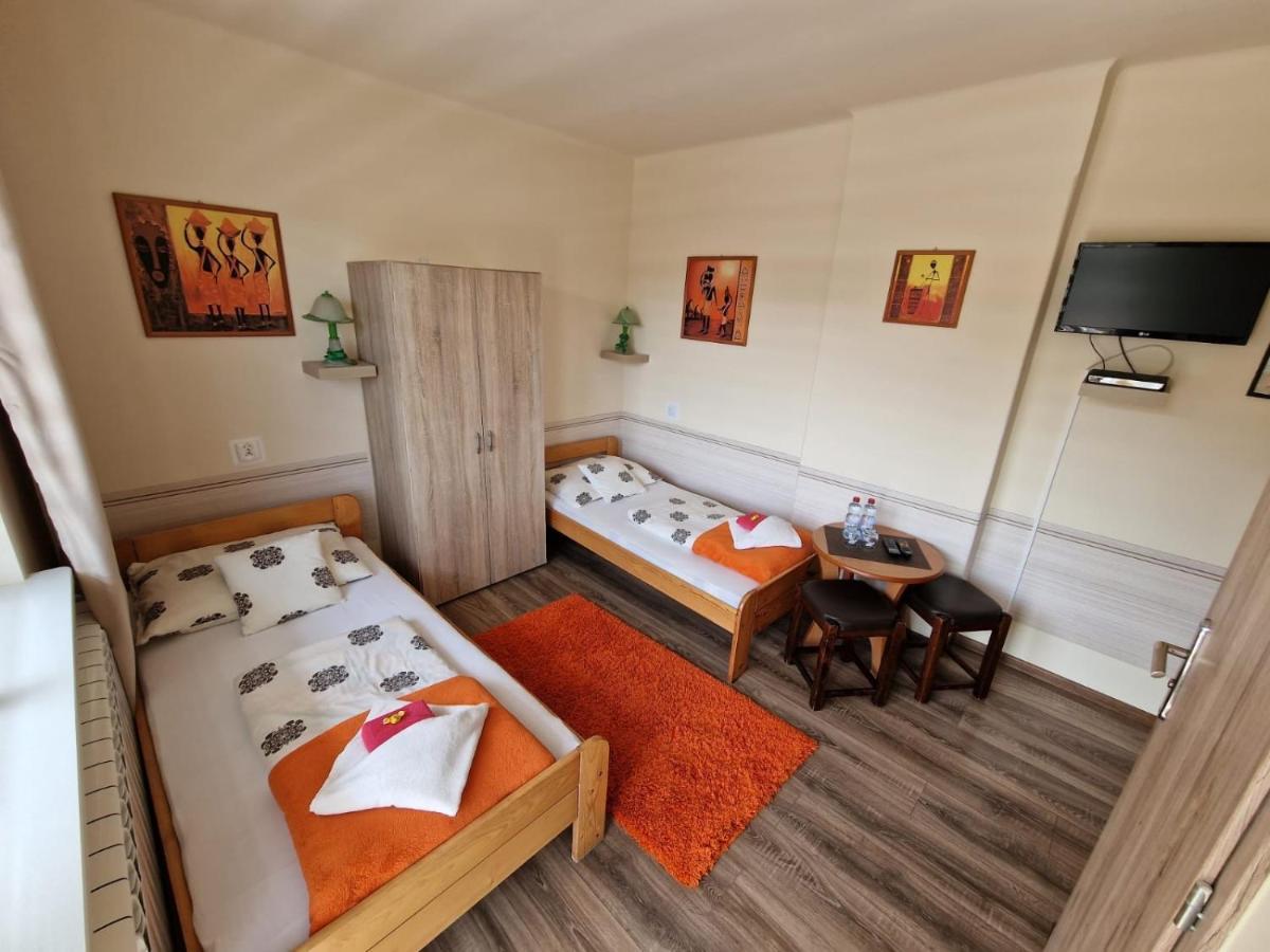 コルビエルフ Irena Bed & Breakfast エクステリア 写真