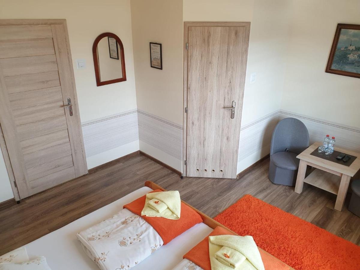 コルビエルフ Irena Bed & Breakfast エクステリア 写真