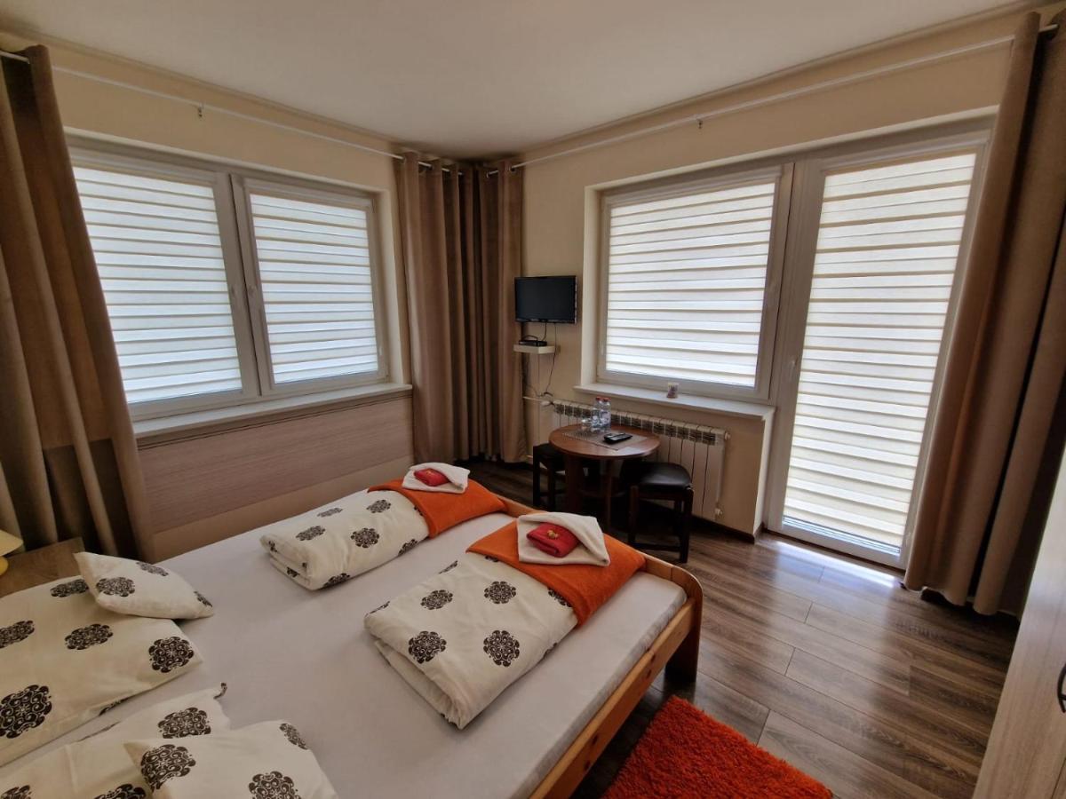 コルビエルフ Irena Bed & Breakfast エクステリア 写真